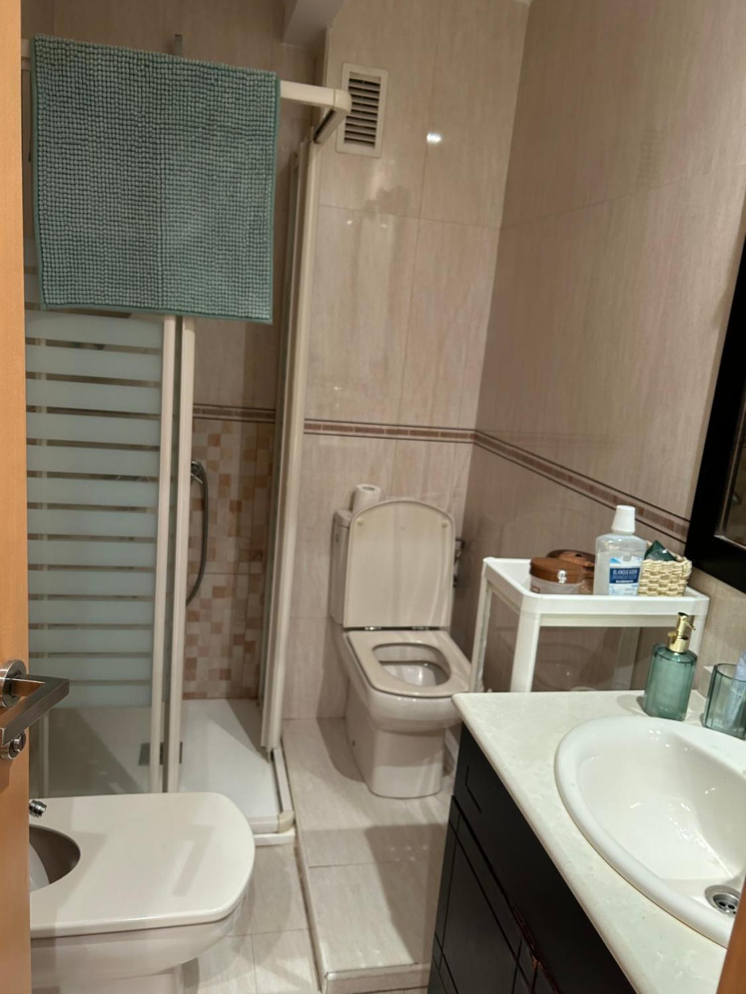 Comoda Habitacion Individual Madrid Luaran gambar